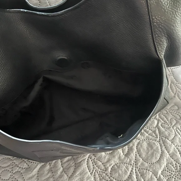 Tory Burch Black Pebbled Leather Double-T Shoulder Tote - Picture 2 of 8